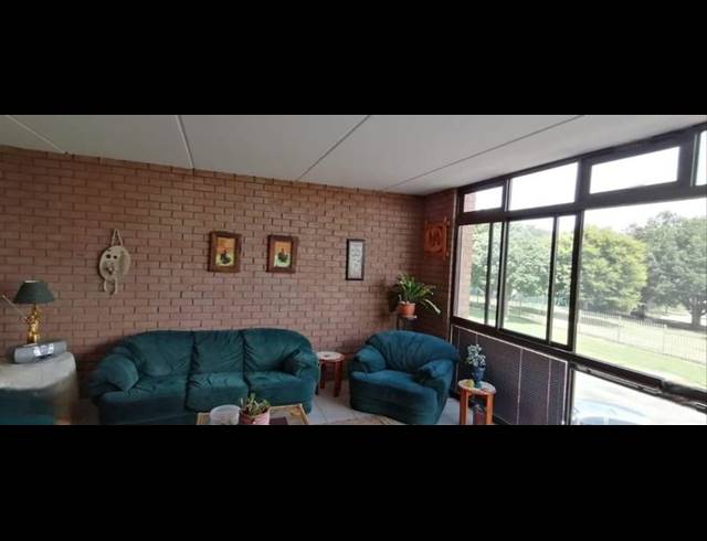 3 BEDROOM APARTMENT FOR SALE IN BRAKPAN CENTRAL